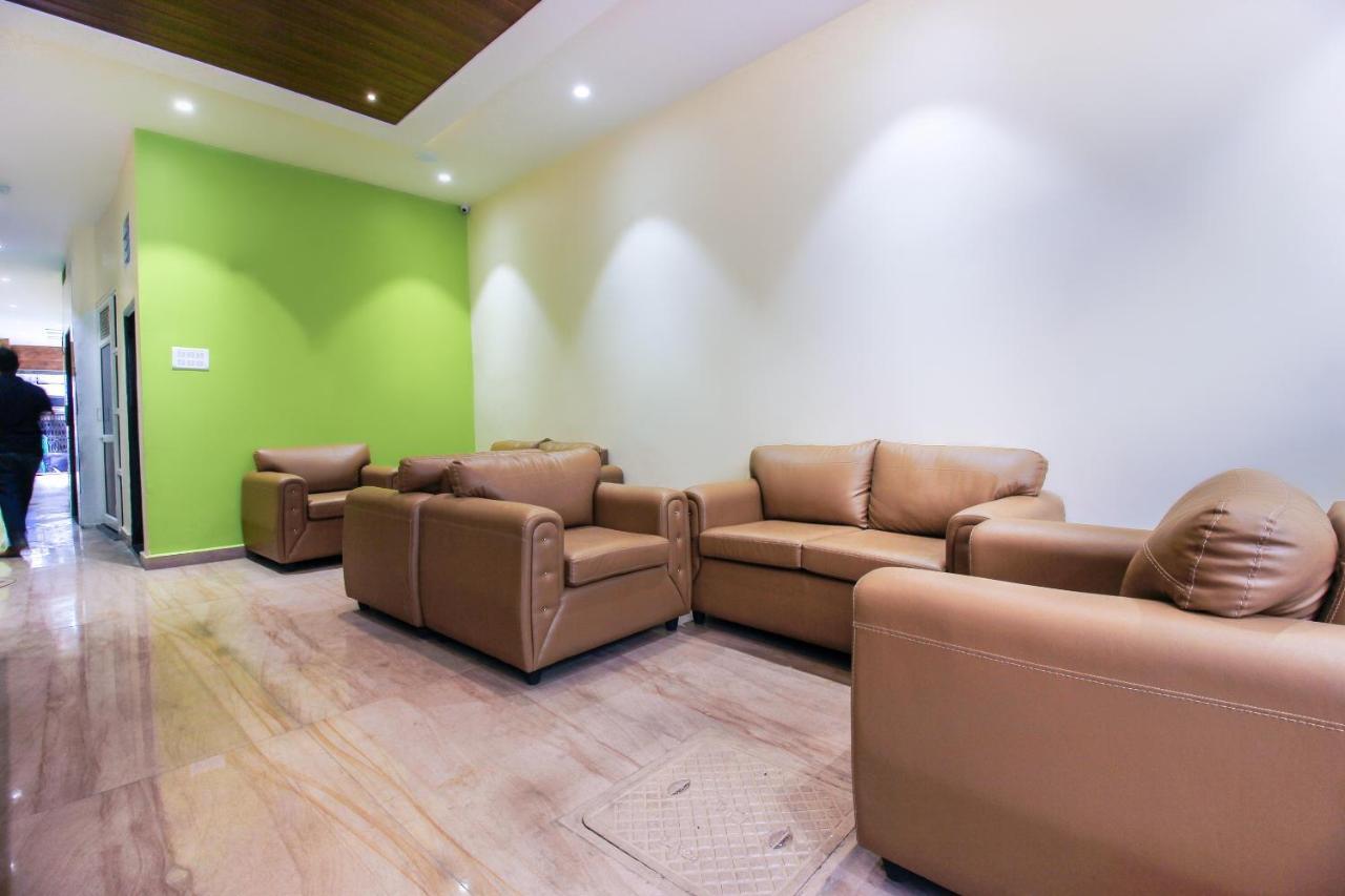 Oyo 66942 Venus Residency Hotel Lalaguda Zewnętrze zdjęcie